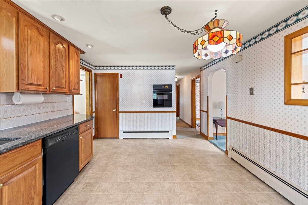 6 Margaret Road Peabody, MA 01960 - Photo 10 of 31 Gallery Image 10