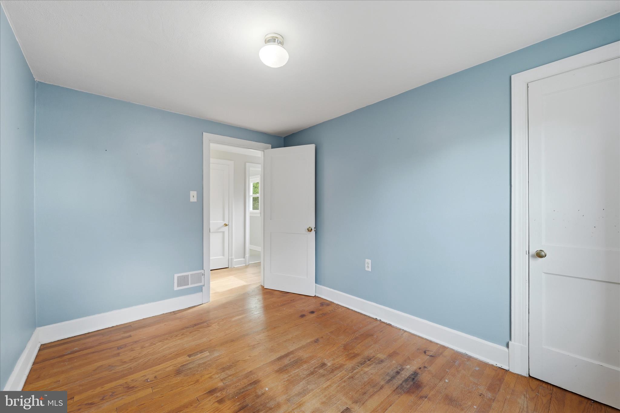410 North Pleasant Valley Road Winchester, VA 22601 - Photo 28 of 53 Bedroom