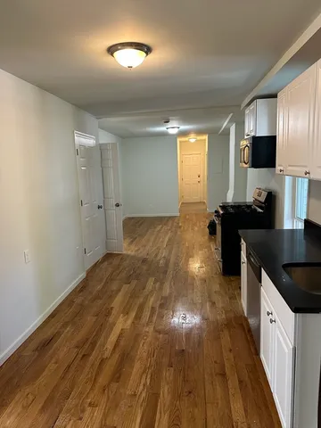 $3,800 | 506 East Broadway, Unit 2, Boston, MA 02127