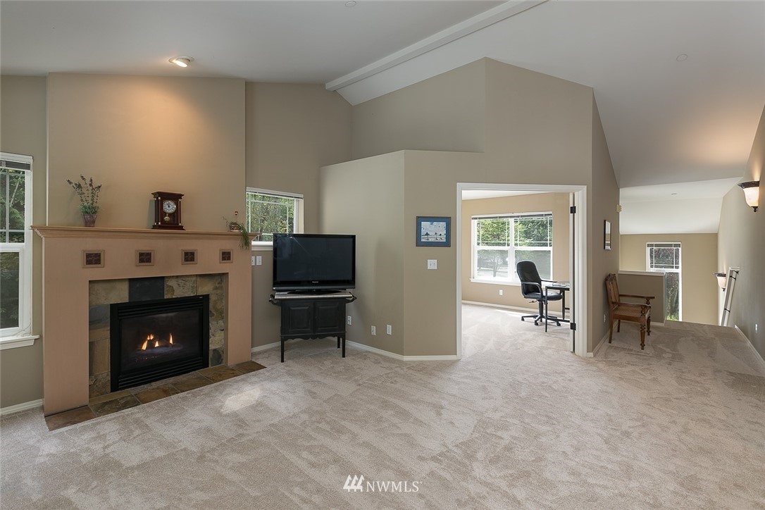 714 228th Street Southwest, Unit 203 Bothell, WA 98021 - Photo 6 of 17 Gallery Image 6