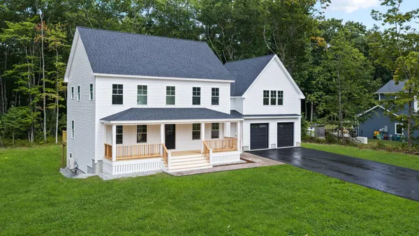 $1,100,000 | 25 Kingsbury Lane, Kennebunk, ME 04043