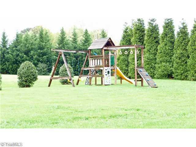 5512 Effieham Street Oak Ridge, NC 27310 - Photo 16 of 16 Yard/Garden.