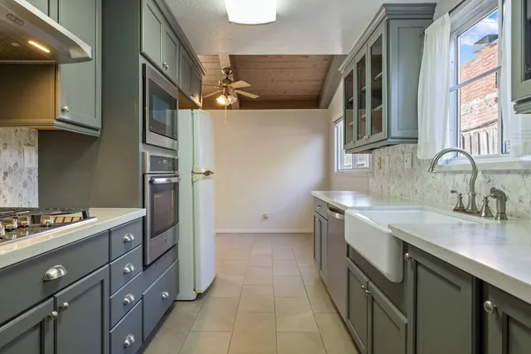 $349,997 | 1928 West Rosecrans Way, Stockton, CA 95207