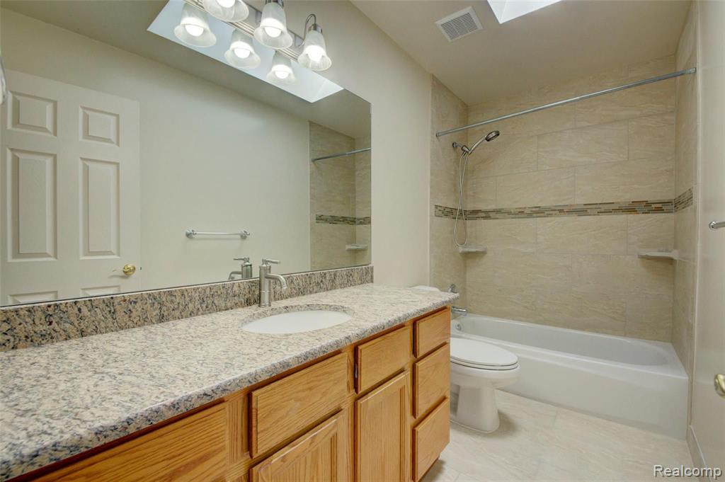 46402 Mornington Road Canton, MI 48188 - Photo 34 of 45