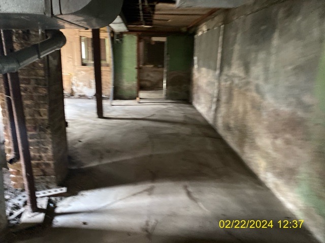 6531 South May Street Chicago, IL 60621 - Photo 10 of 12 a view of entryway