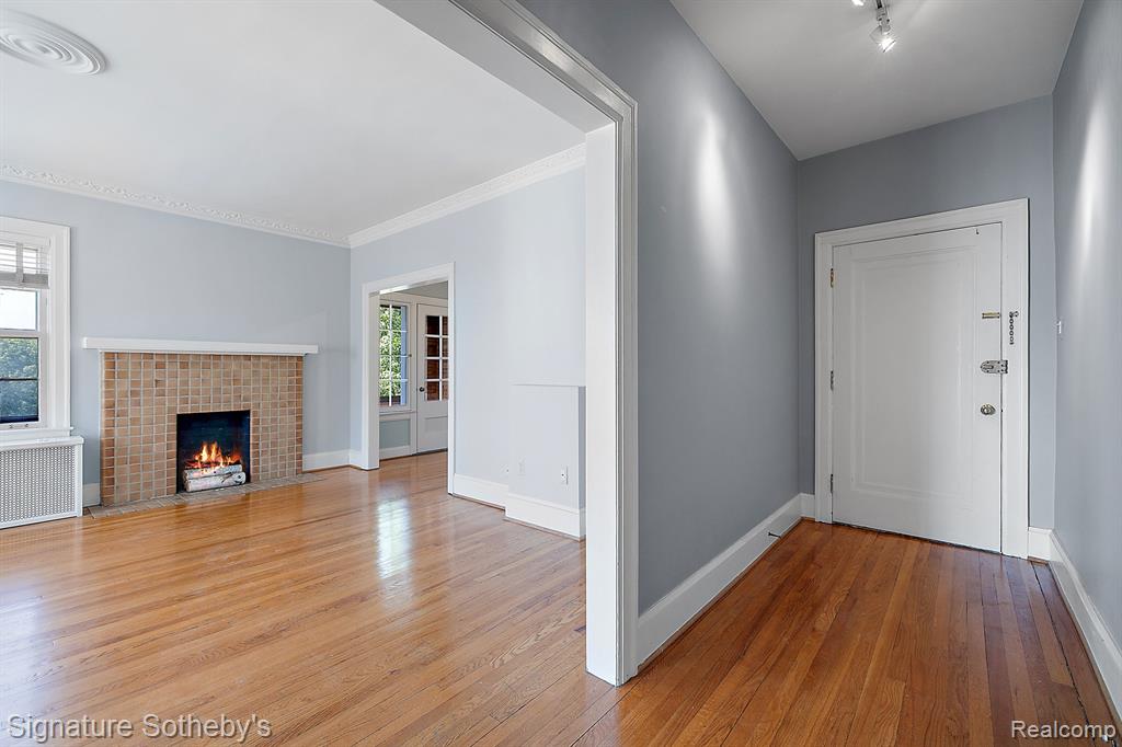327 Southfield Road, Unit #3AN Birmingham, MI 48009 - Photo 8 of 41