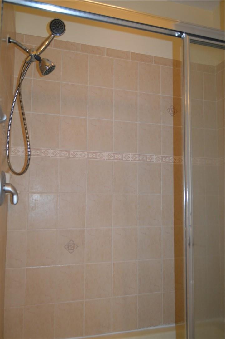 3907 Passion Flower Road, Unit 3907 Coconut Creek, FL 33073 - Photo 23 of 33 Master Bathroom.