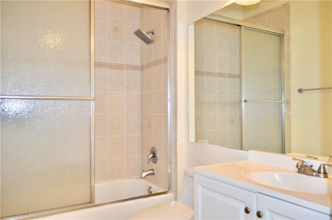 3907 Passion Flower Road, Unit 3907 Coconut Creek, FL 33073 - Photo 25 of 33 3rd Floor Bathroom.