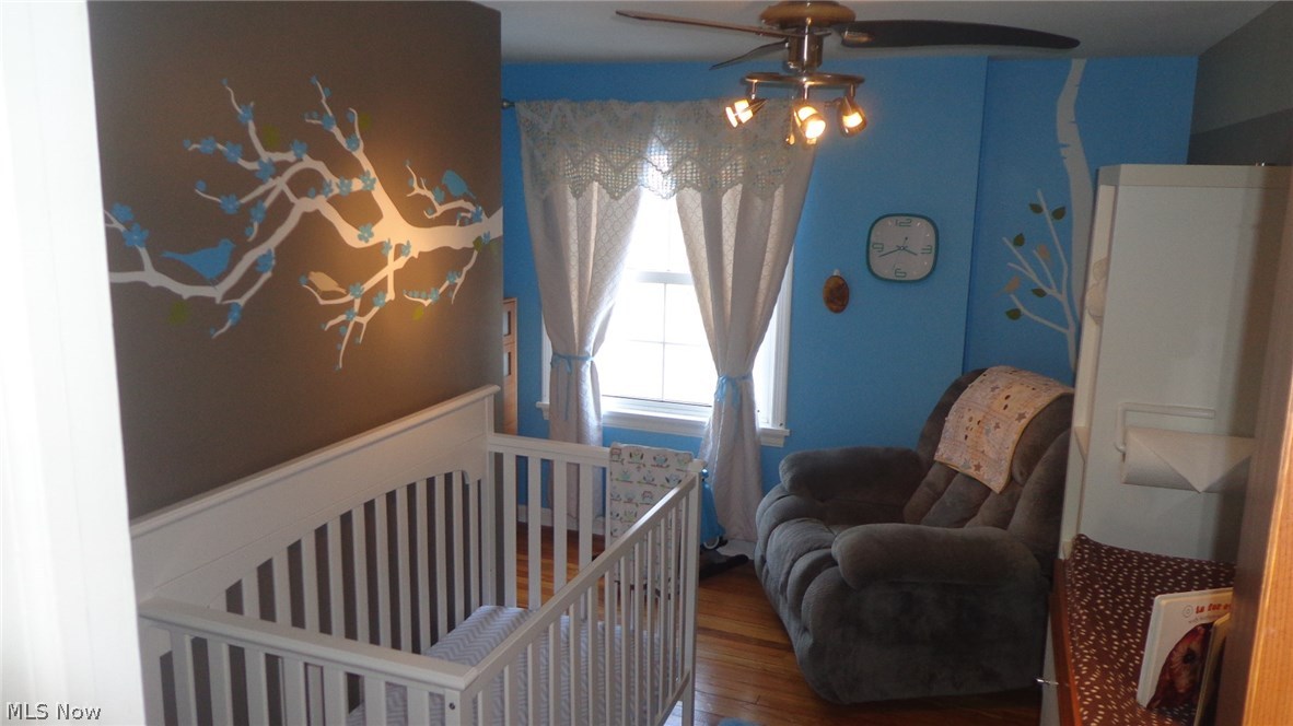 736 Ecton Road Akron, OH 44303 - Photo 17 of 26 12x11 Bedroom #3. It's story time