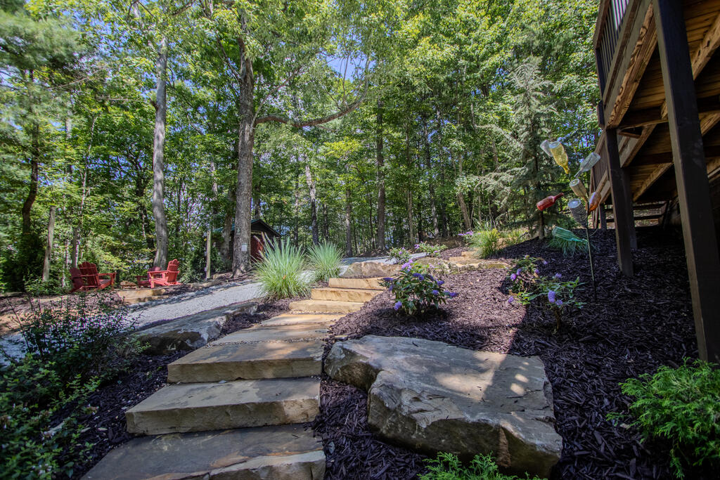 392 Cascade Lane Blue Ridge, GA 30513 - Photo 17 of 40 Gallery Image 17