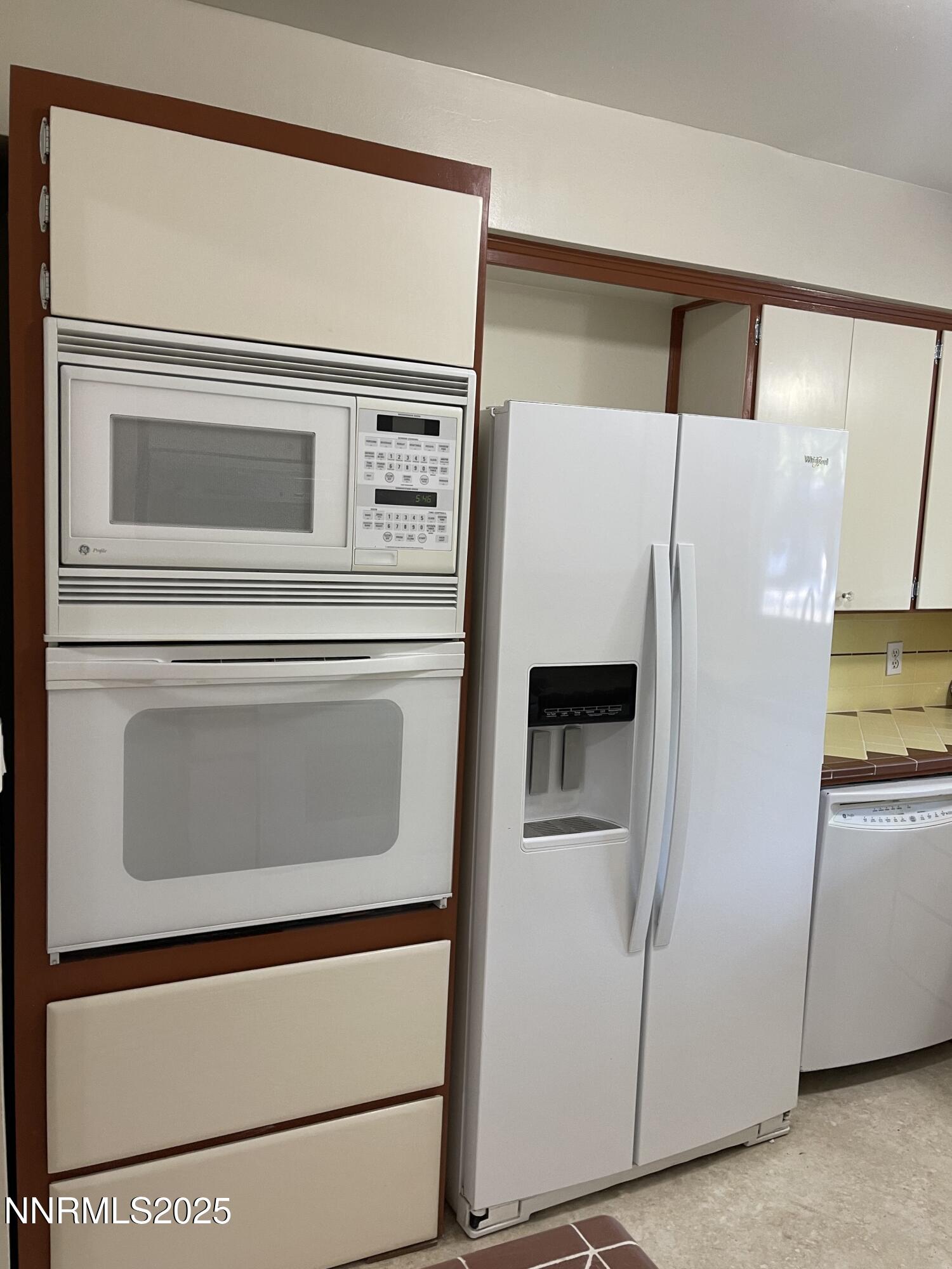 2485 Riviera Street Reno, NV 89509 - Photo 6 of 17 IMG_8797