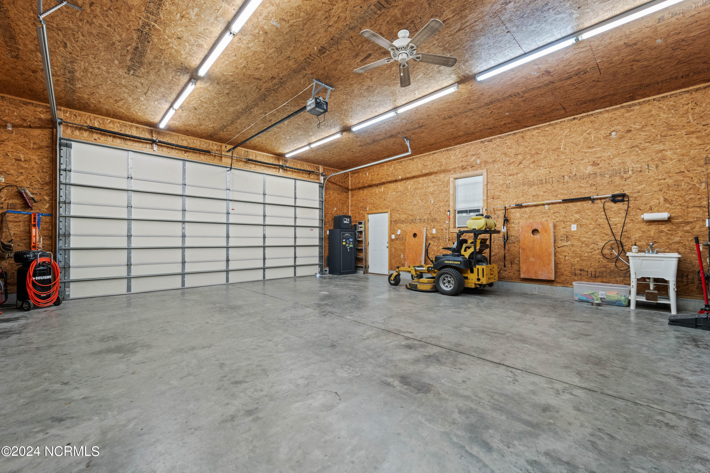 973 Fountaintown Road Beulaville, NC 28518 - Photo 70 of 94 DSC05467