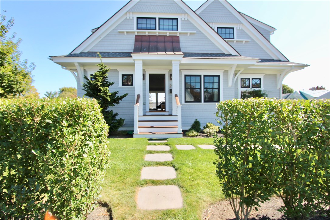 24 Ellery Road Newport, RI 02840 - Photo 2 of 30