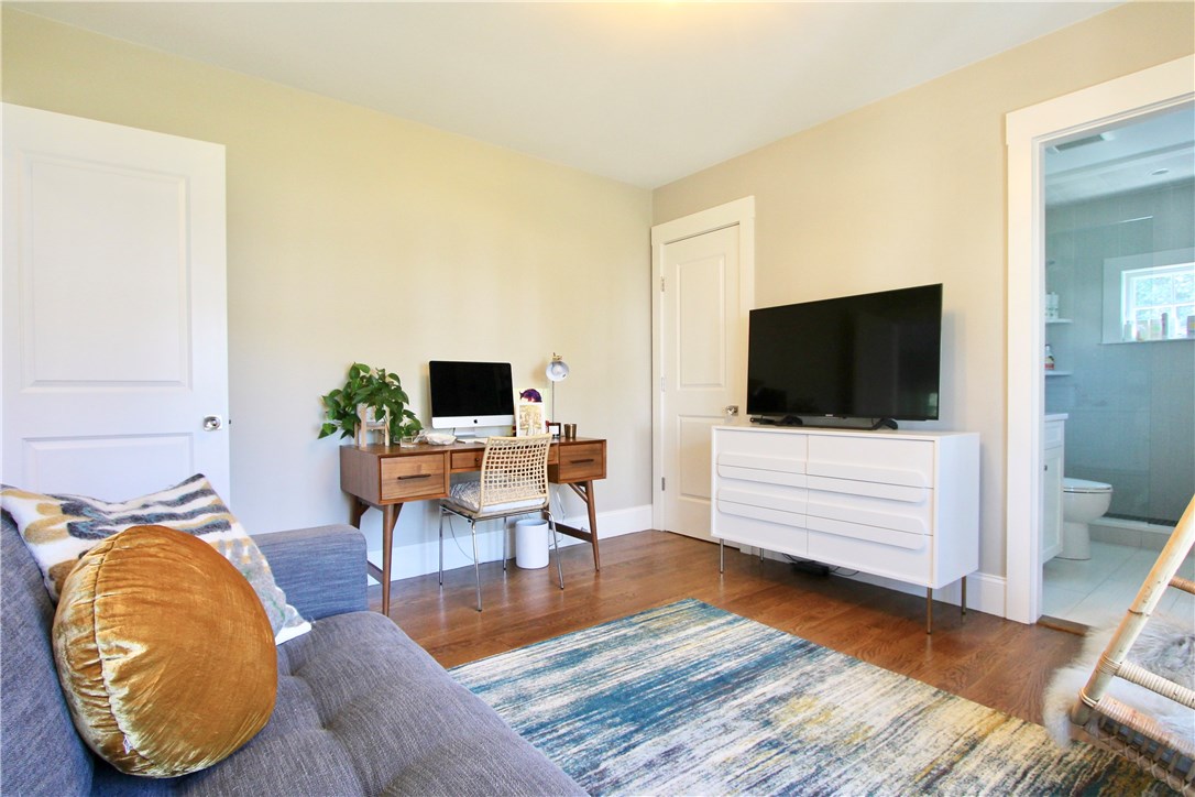 24 Ellery Road Newport, RI 02840 - Photo 6 of 30