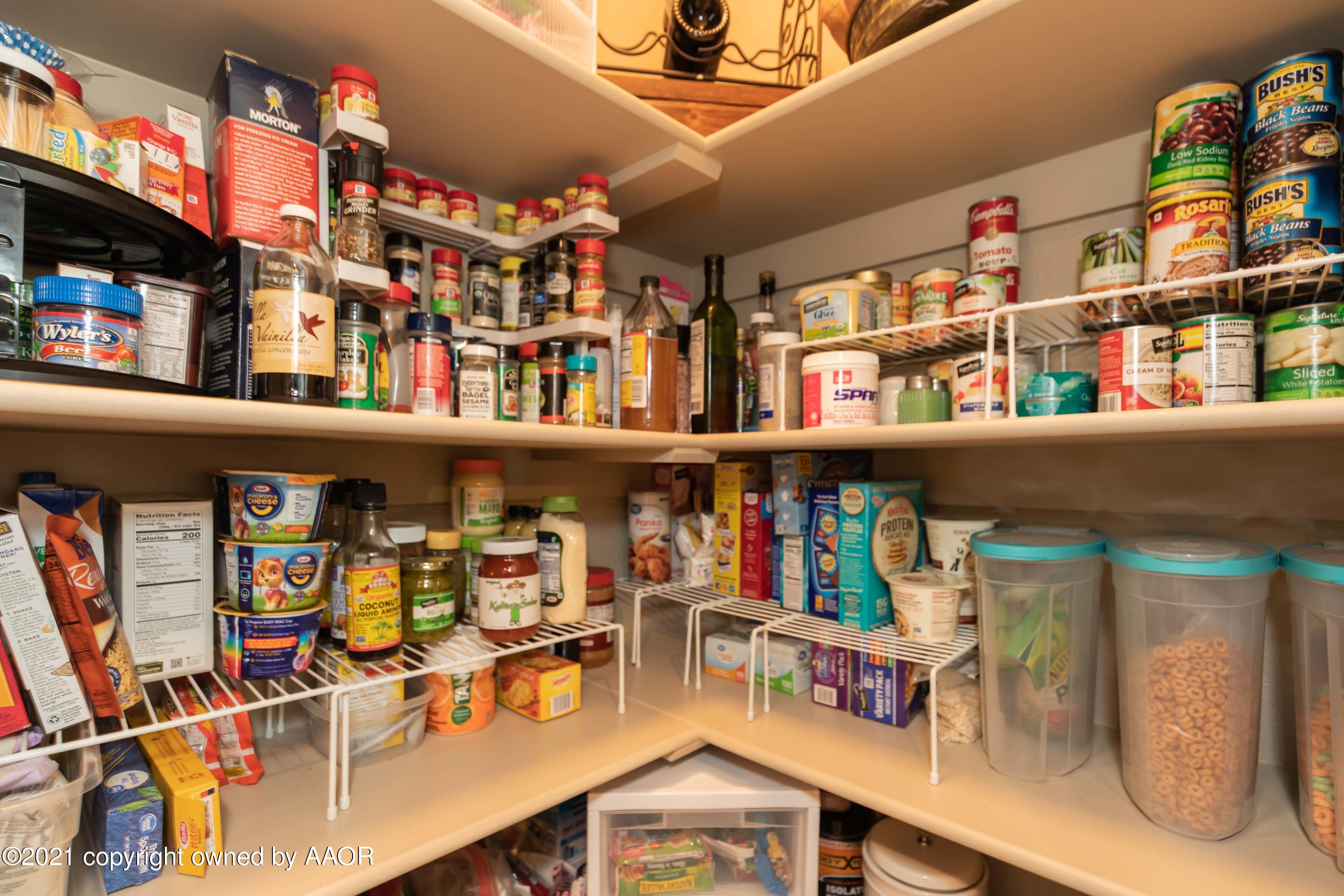 18201 Stone Creek Road Amarillo, TX 79124 - Photo 15 of 57 PANTRY