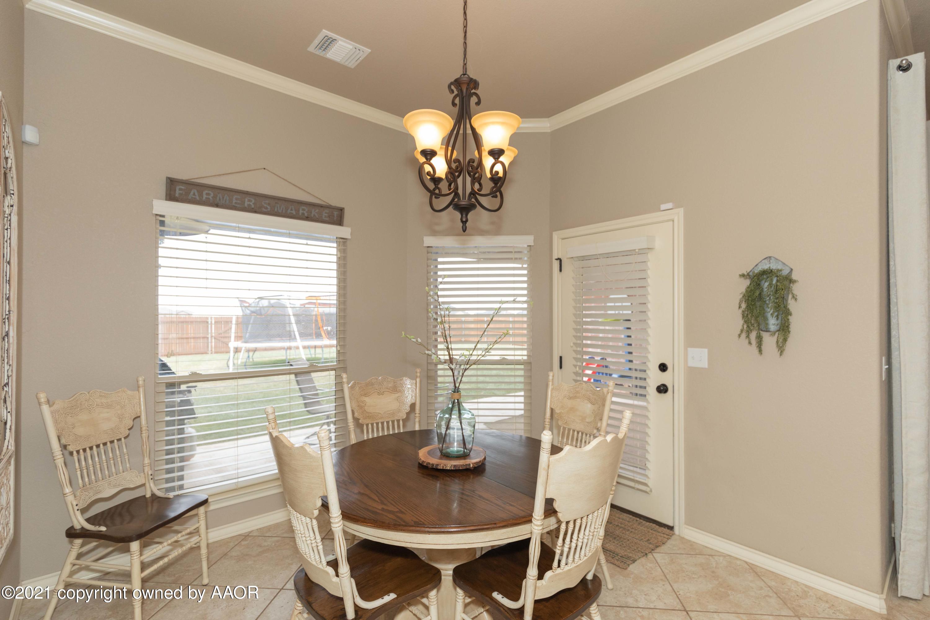 18201 Stone Creek Road Amarillo, TX 79124 - Photo 16 of 57 BREAKFAST AREA