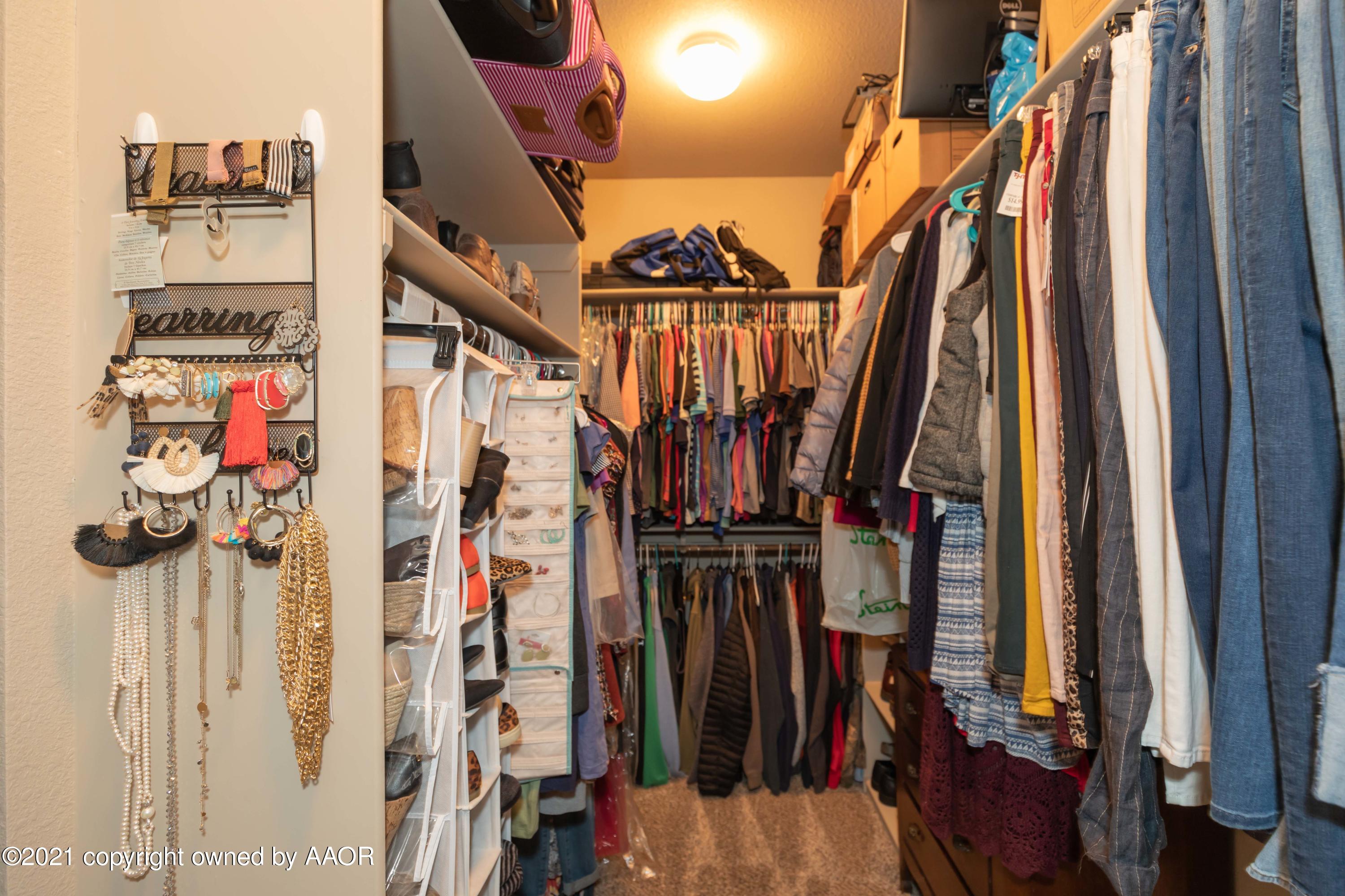 18201 Stone Creek Road Amarillo, TX 79124 - Photo 25 of 57 MASTER CLOSET VIEW 1