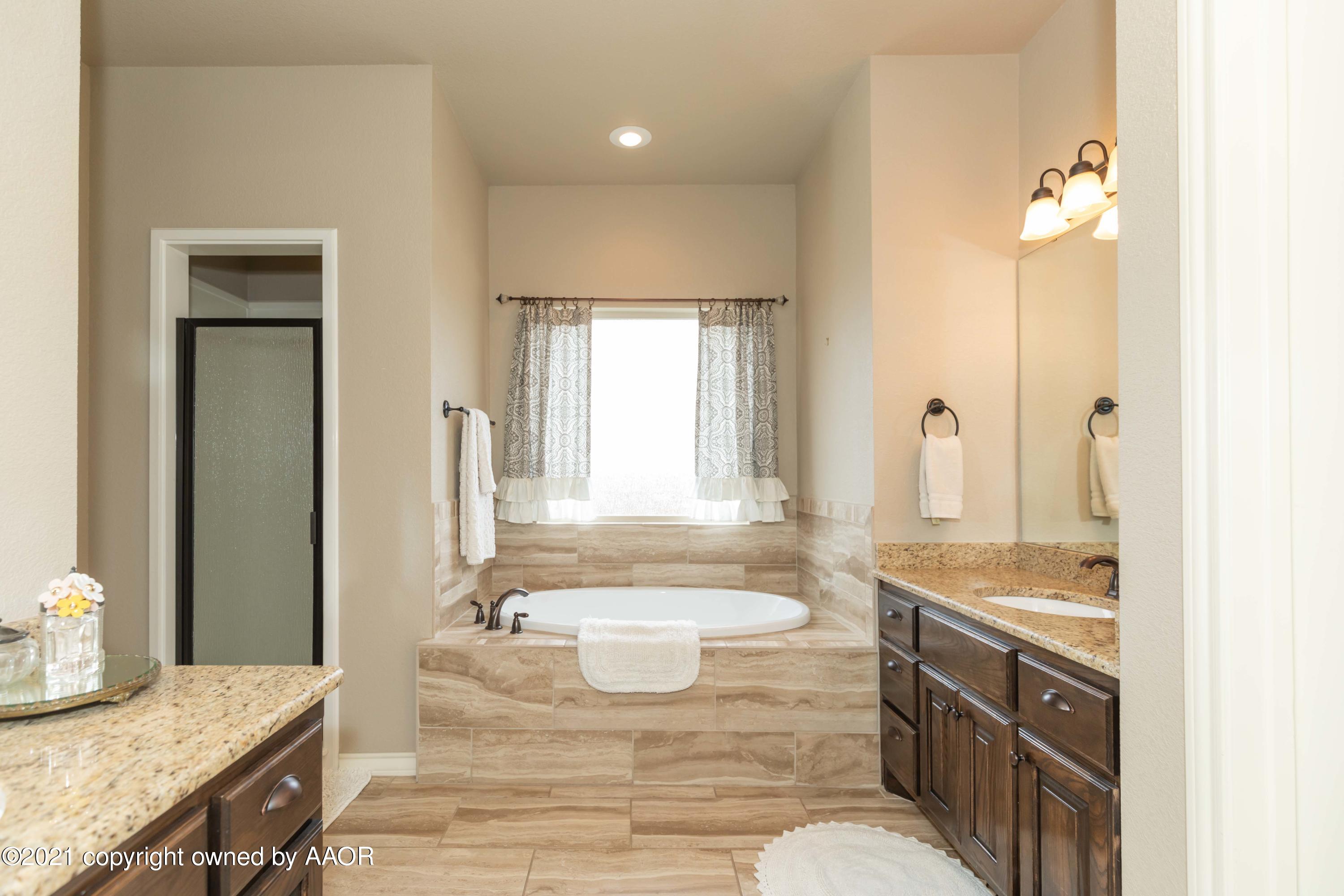 18201 Stone Creek Road Amarillo, TX 79124 - Photo 28 of 57 MASTER BATH VIEW 2