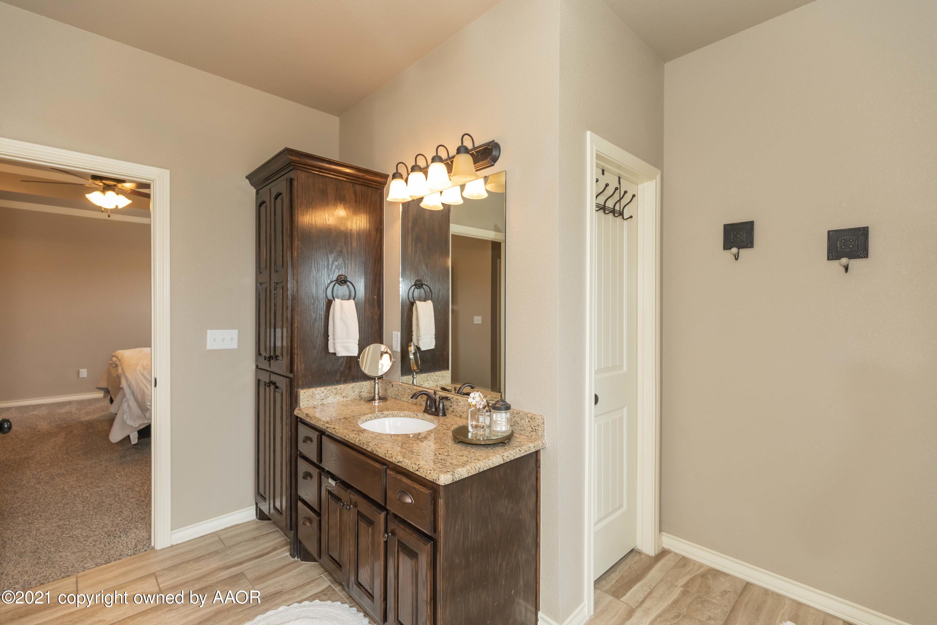18201 Stone Creek Road Amarillo, TX 79124 - Photo 30 of 57 MASTER BATH VIEW 4
