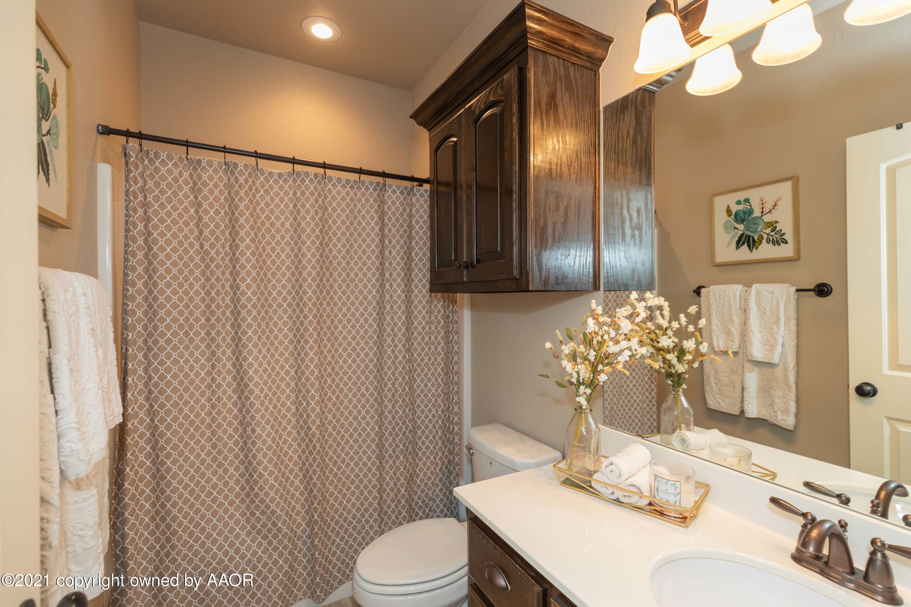 18201 Stone Creek Road Amarillo, TX 79124 - Photo 35 of 57 BATHROOM 2 VIEW 1