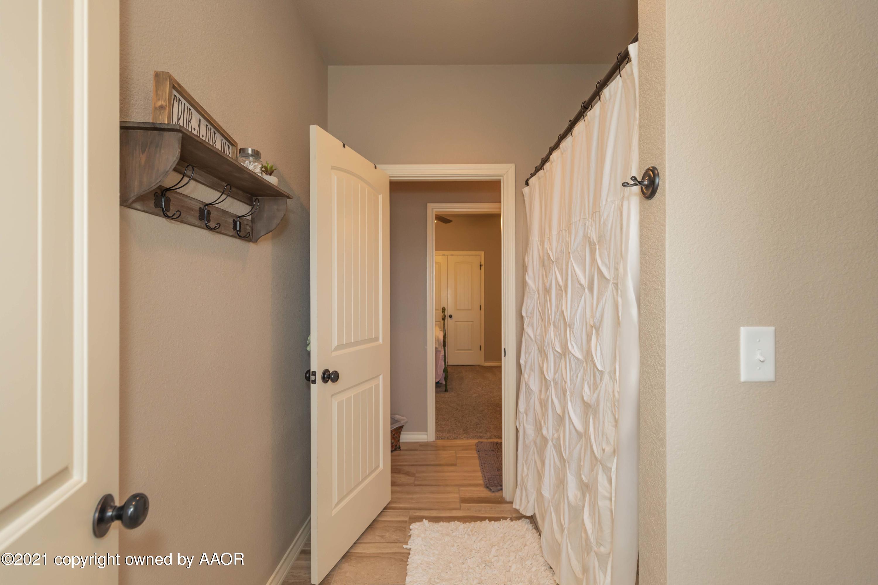 18201 Stone Creek Road Amarillo, TX 79124 - Photo 42 of 57 BATHROOM 3 VIEW 2