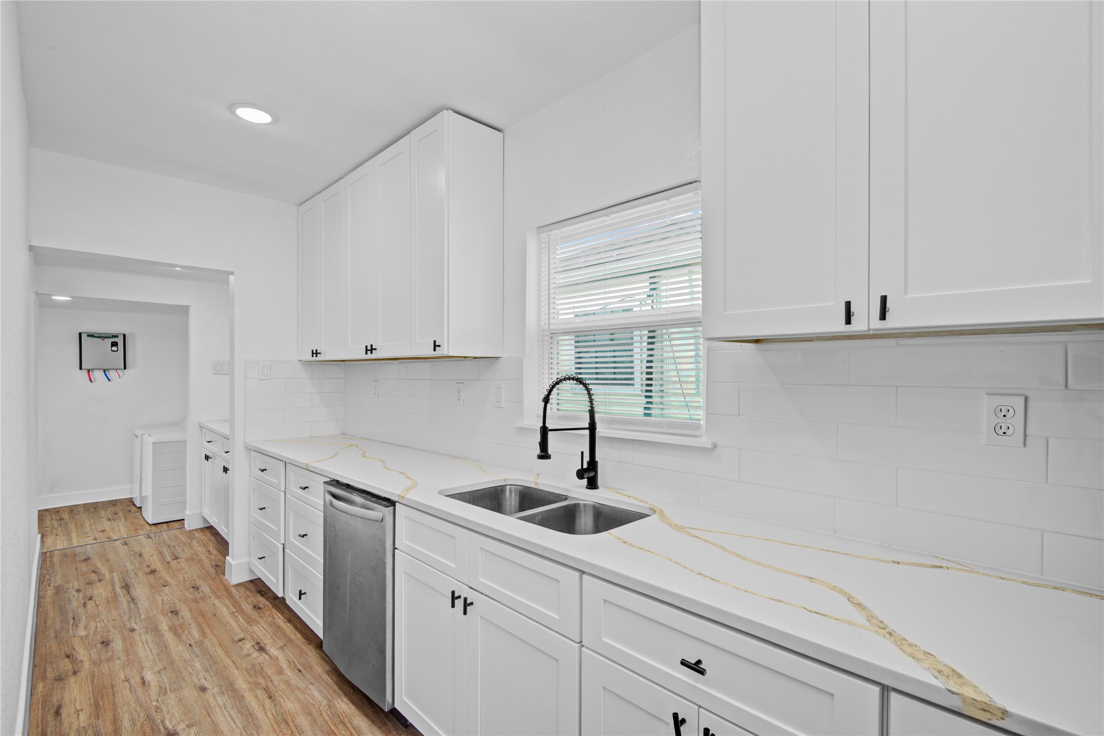 1203 West 6th Street Freeport, TX 77541 - Photo 12 of 35