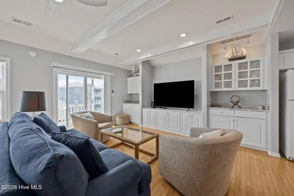$649,000 | 2903 Pointe W Drive, Unit A, Emerald Isle, NC 28594