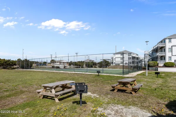 $649,000 | 2903 Pointe W Drive, Unit A, Emerald Isle, NC 28594