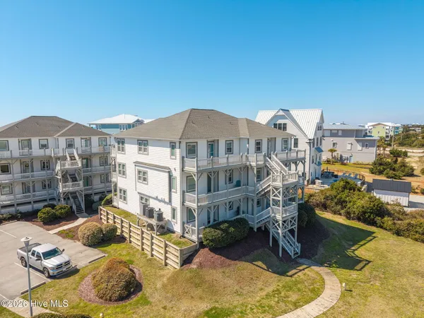 $649,000 | 2903 Pointe W Drive, Unit A, Emerald Isle, NC 28594
