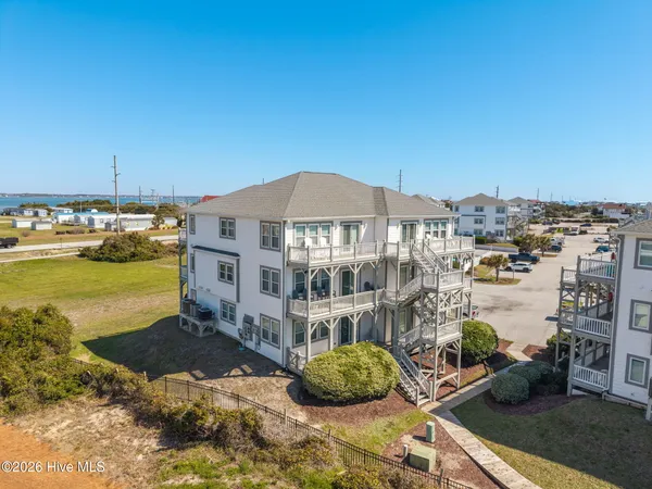 $649,000 | 2903 Pointe W Drive, Unit A, Emerald Isle, NC 28594