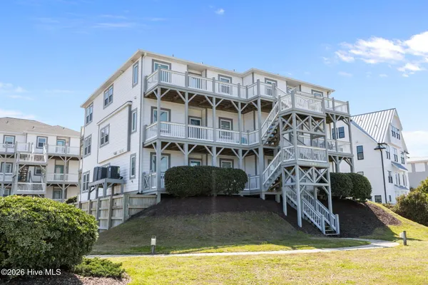 $649,000 | 2903 Pointe W Drive, Unit A, Emerald Isle, NC 28594