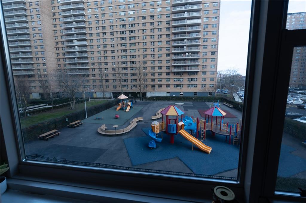 464 Neptune Avenue, Unit 3F Brooklyn, NY 11224 - Photo 14 of 15