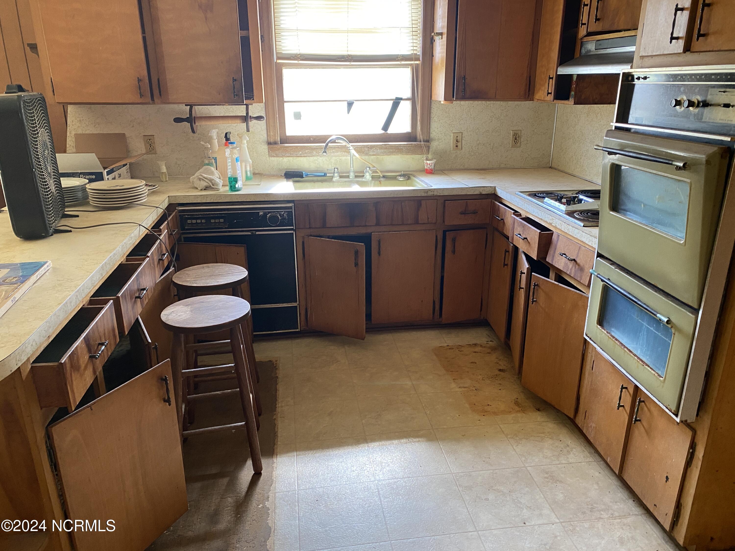 2323 Burbage Road Belhaven, NC 27810 - Photo 14 of 21 IMG_4434