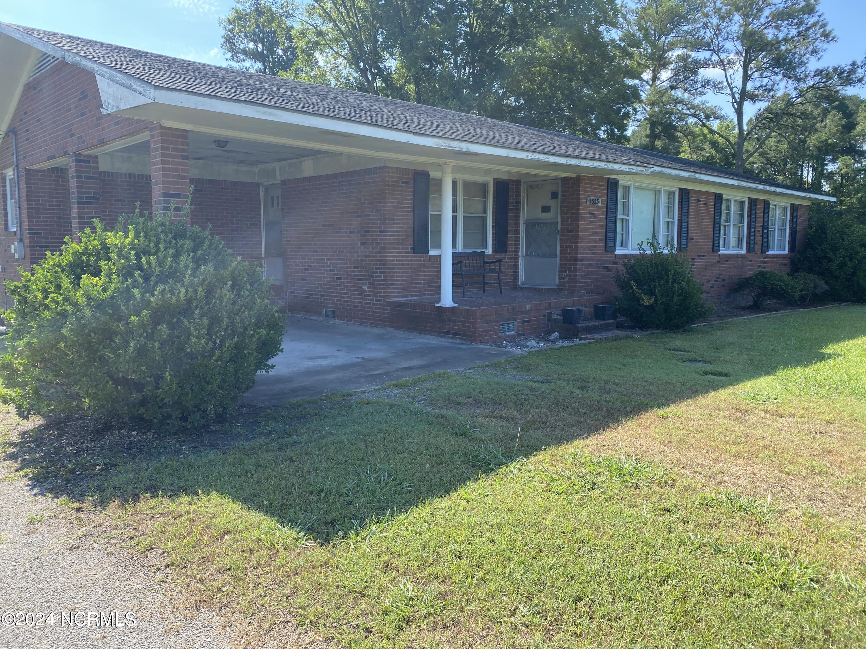 2323 Burbage Road Belhaven, NC 27810 - Photo 4 of 21 IMG_4440