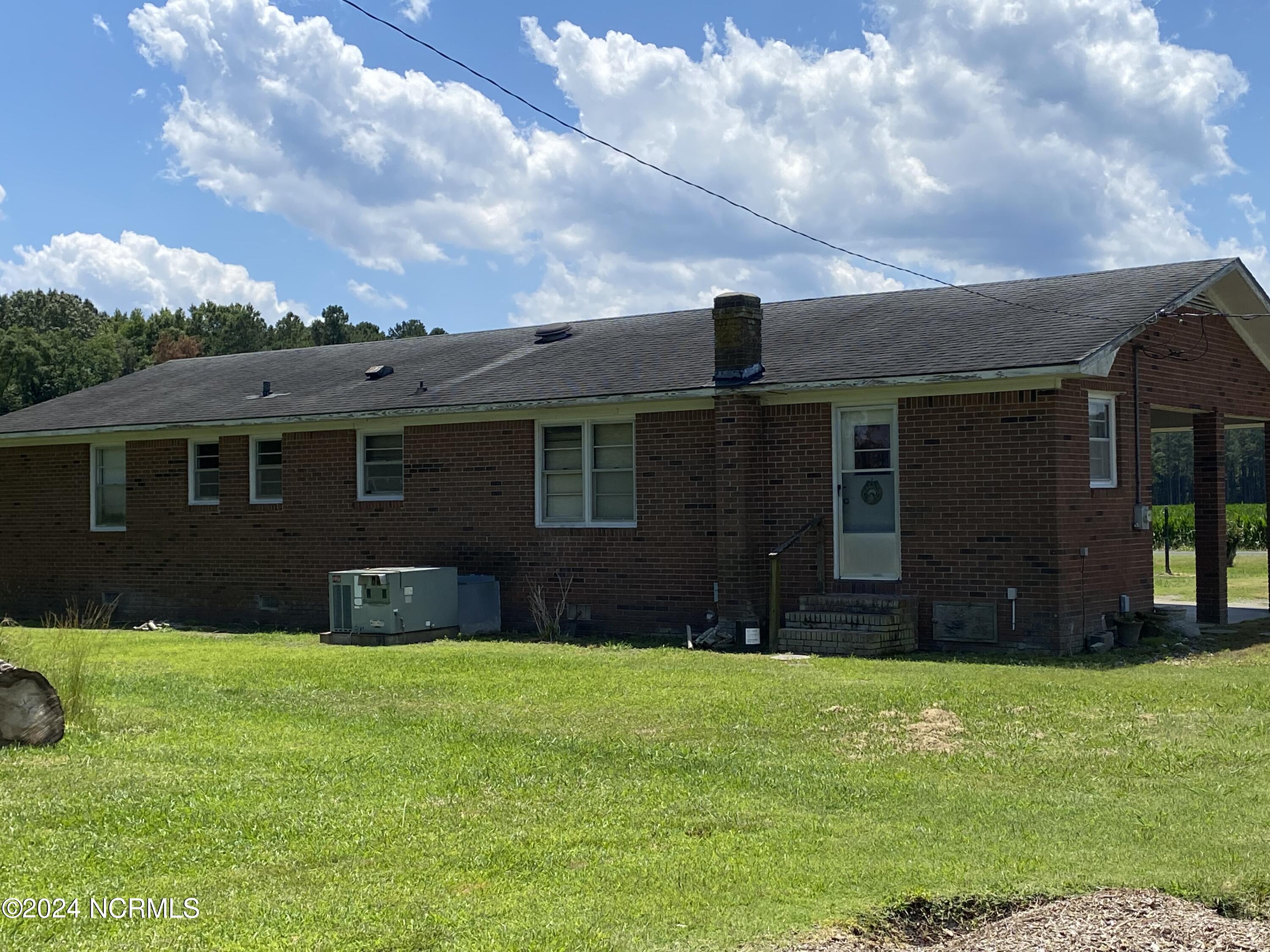 2323 Burbage Road Belhaven, NC 27810 - Photo 6 of 21 IMG_6251