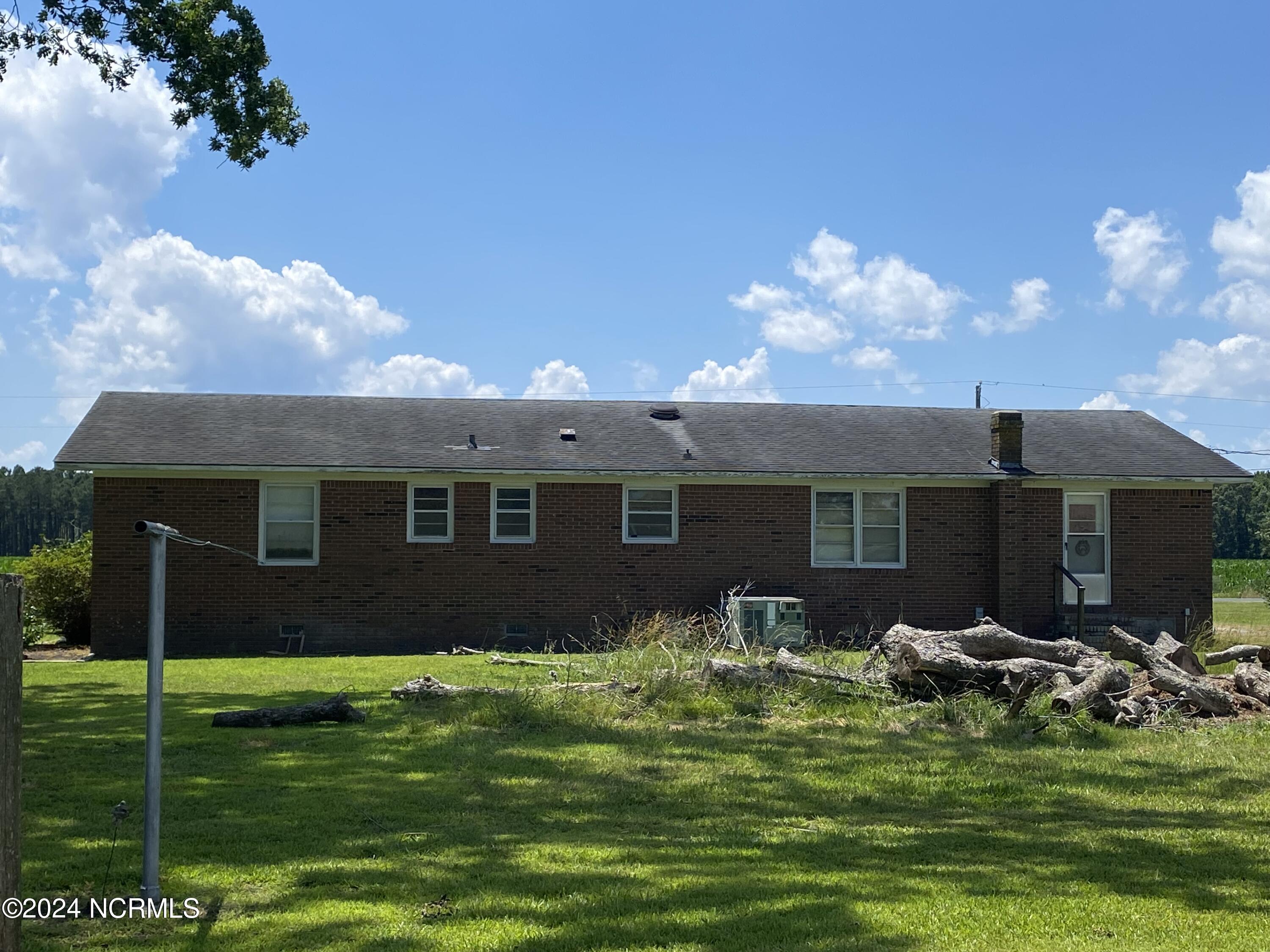 2323 Burbage Road Belhaven, NC 27810 - Photo 7 of 21 IMG_6249