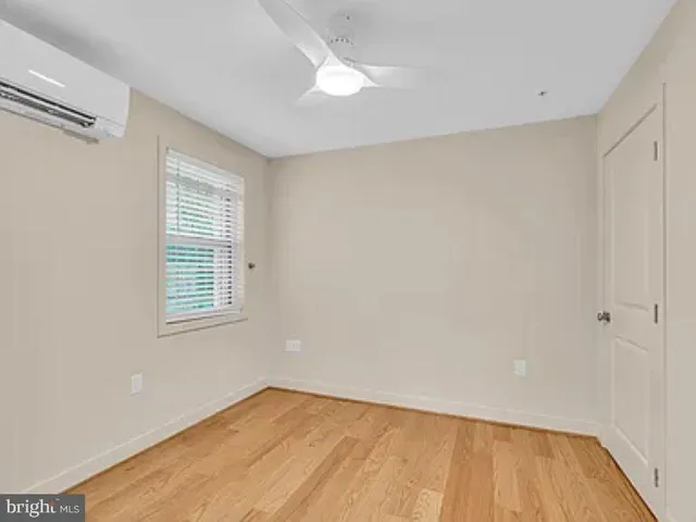 $3,900 | 220 2nd Street Southeast, Unit 103, Washington, DC 20003