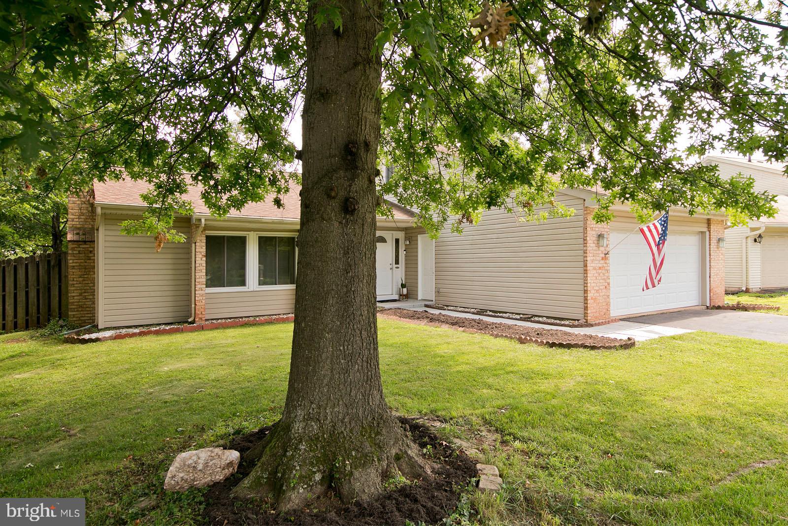 138 South Fox Road Sterling, VA 20164 - Photo 3 of 51 Gallery Image 3
