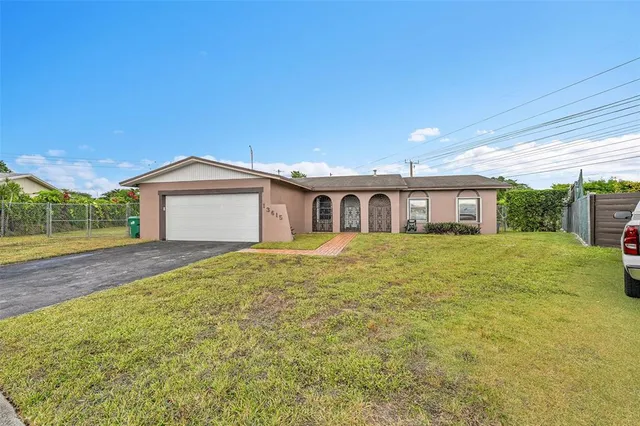 $600,000 | 13615 Southwest 72nd Terrace, Miami, FL 33183