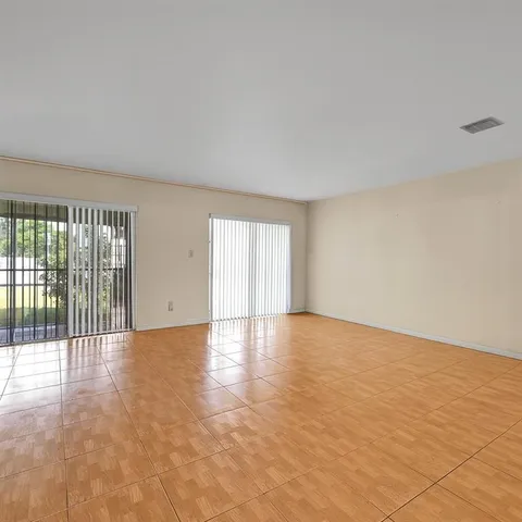 $600,000 | 13615 Southwest 72nd Terrace, Miami, FL 33183