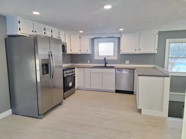 $329,000 | 130 Tiger Hill Road, Oxford, ME 04270