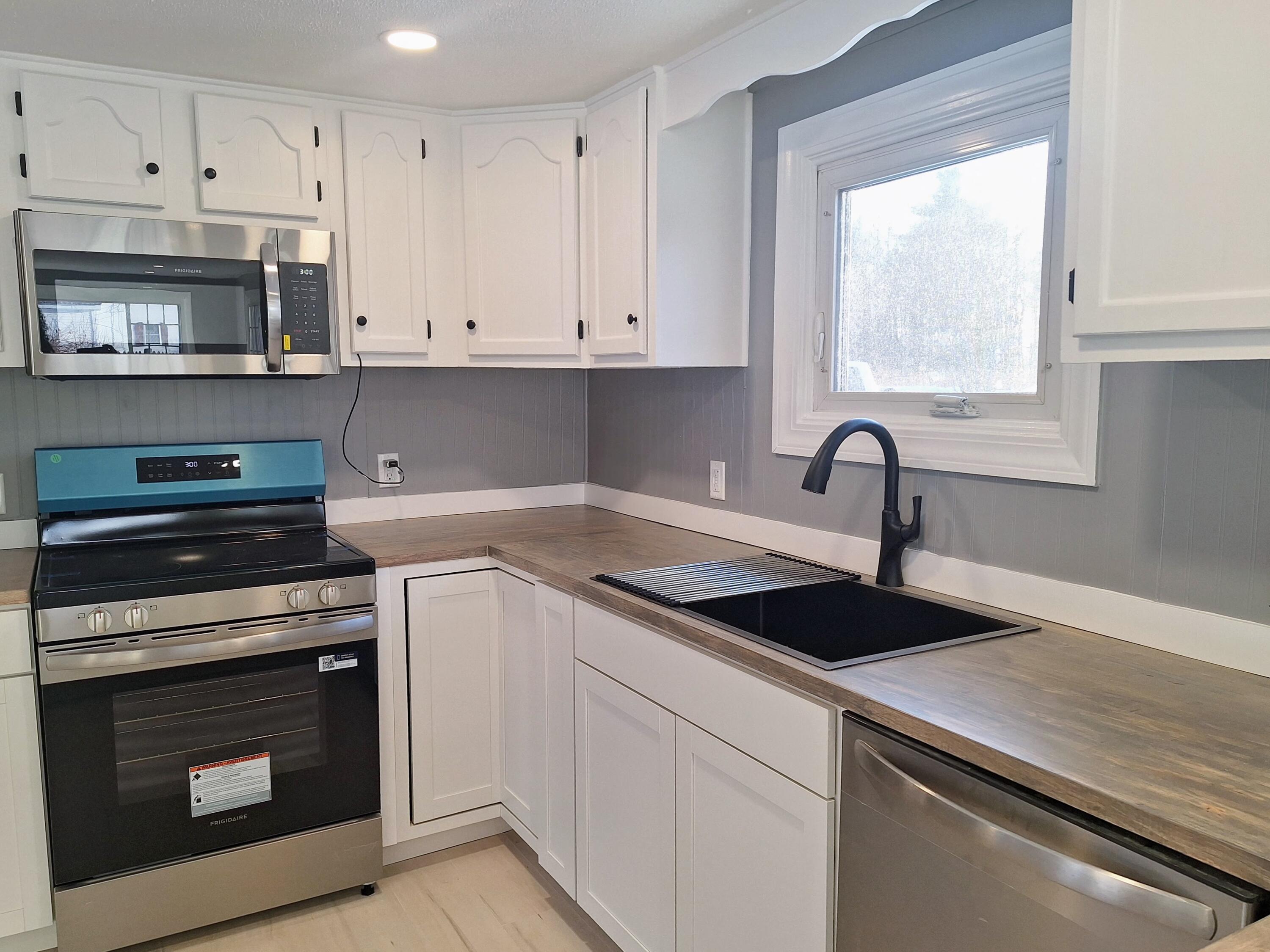 130 Tiger Hill Road Oxford, ME 04270 - Photo 9 of 32 kitchen