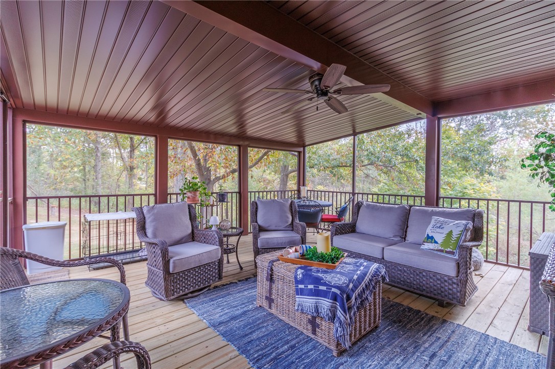15460 North East Road Effingham, IL 62401 - Photo 4 of 46