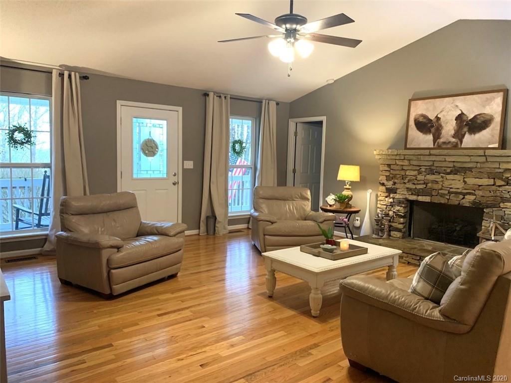 150 Mule Pen Road Sylva, NC 28779 - Photo 3 of 16 Gallery Image 3