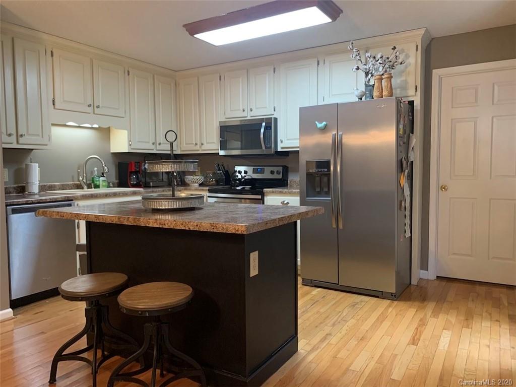 150 Mule Pen Road Sylva, NC 28779 - Photo 7 of 16 Gallery Image 7