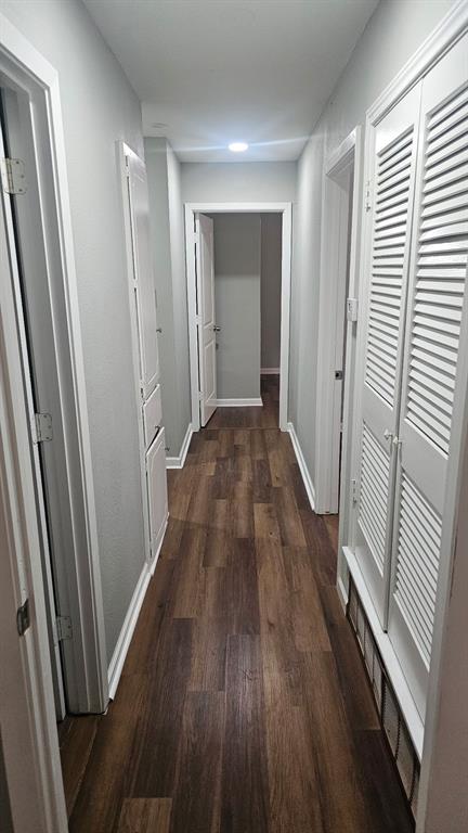 5604 Oak Grove Road Fort Worth, TX 76134 - Photo 11 of 17 Gallery Image 11