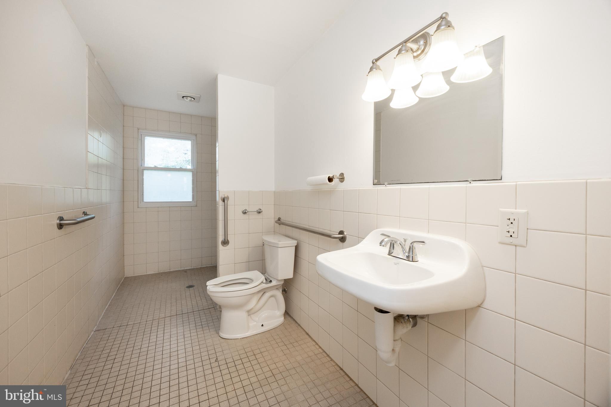992 East Valley Road Pottstown, PA 19464 - Photo 27 of 32 Gallery Image 27