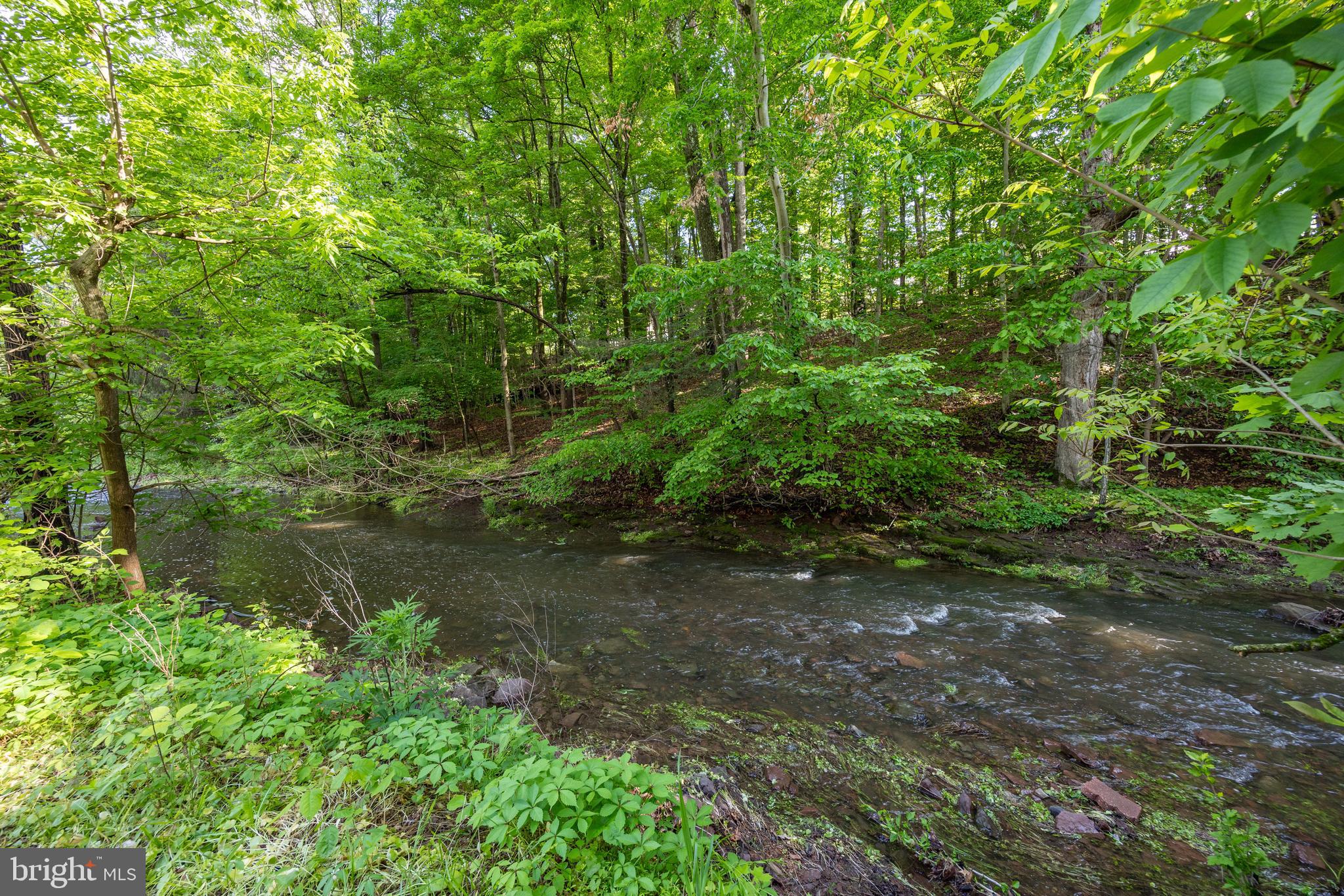 992 East Valley Road Pottstown, PA 19464 - Photo 10 of 32 Gallery Image 10