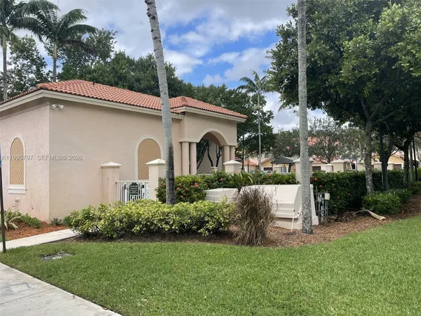 $339,000 | 8835 South Isles Circle, Tamarac, FL 33321