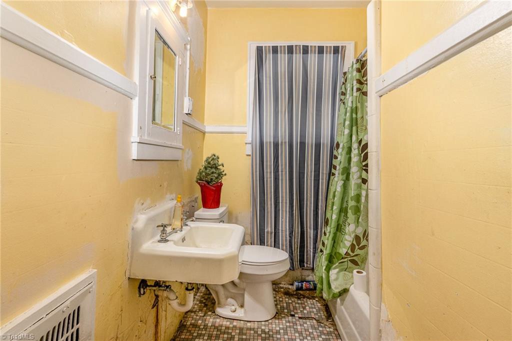 1012 South Main Street Burlington, NC 27215 - Photo 20 of 50